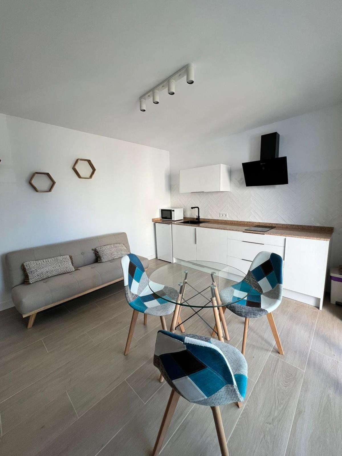 Apartamentos Buganvilla Roquetas De Mar Chambre photo